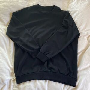 Black sweatshirt